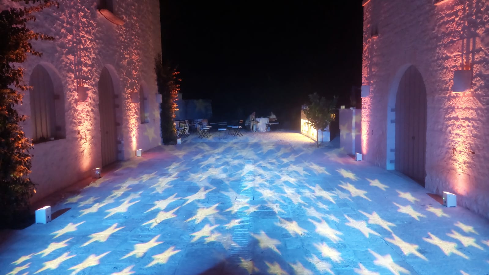 Party con uplight e teste mobili